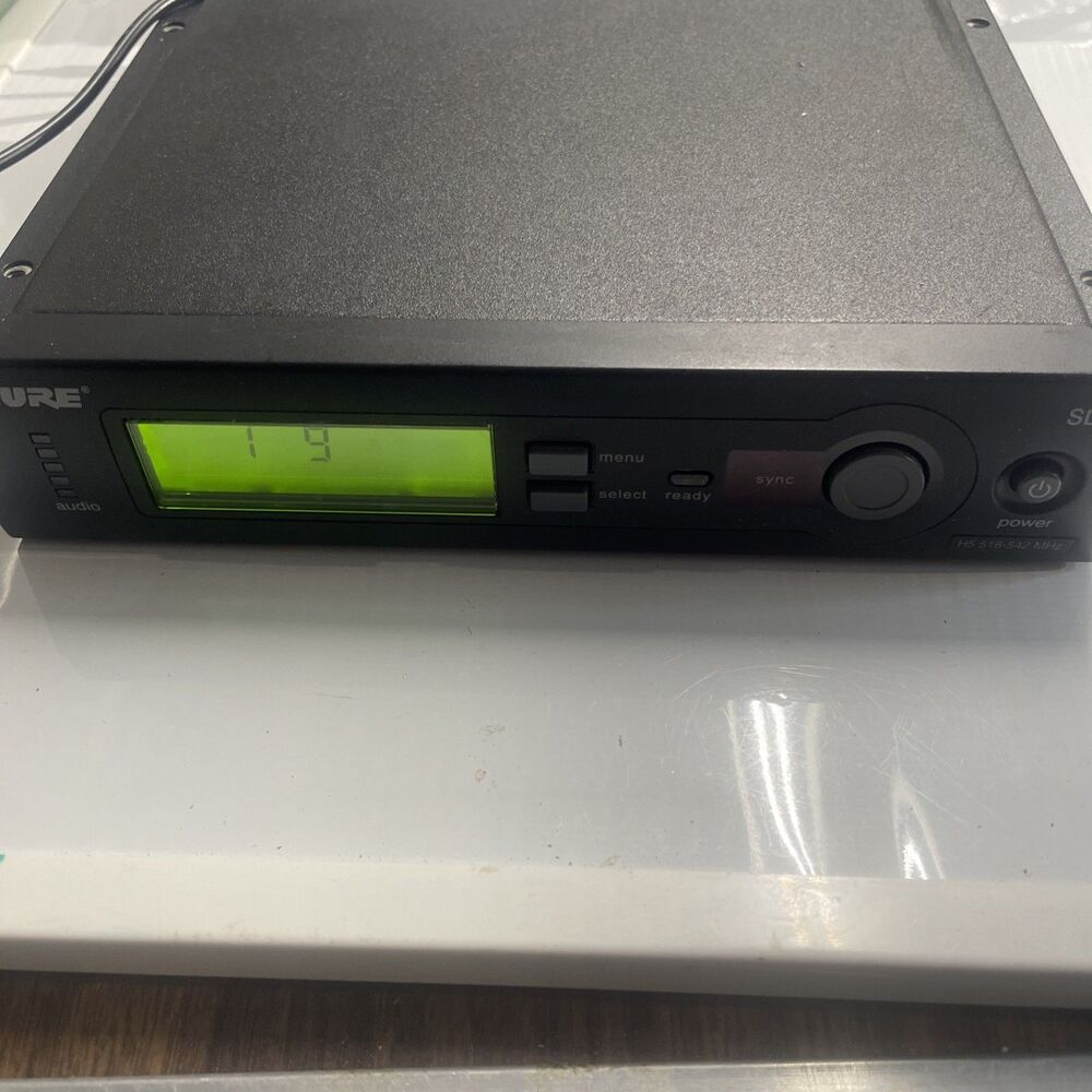 Shure SLX4 Wireless Microphone Receiver Only Receiver Tested Working ￼